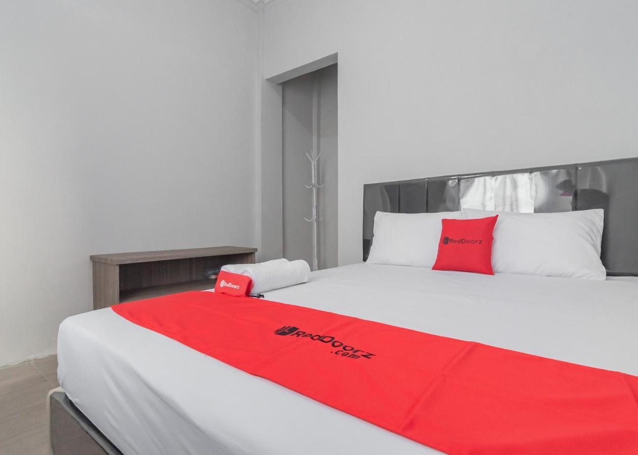 Reddoorz Syariah Near Wisata Situ Gunung Sukabumi Hotel Kadudampit Exterior foto
